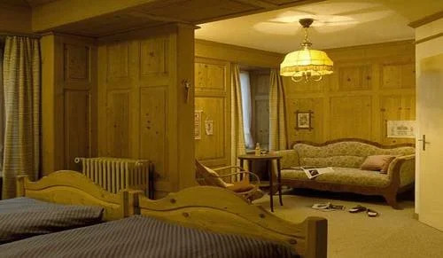 Hotel Piz Mitgel