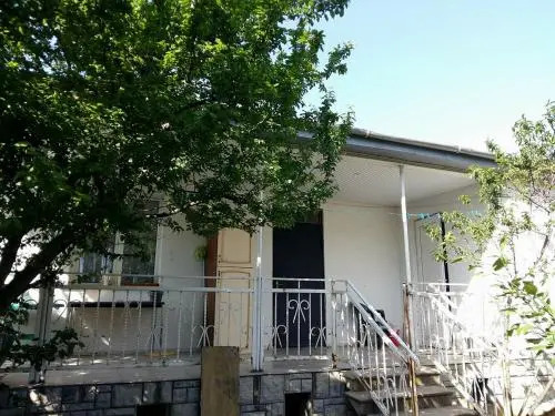 Qeto's Home