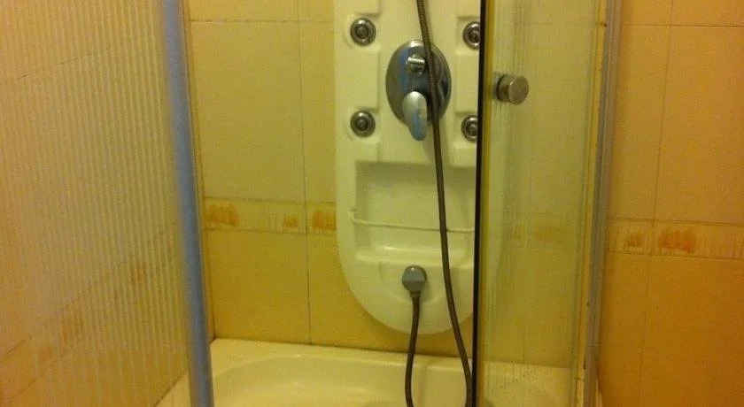 Lucky Hotel