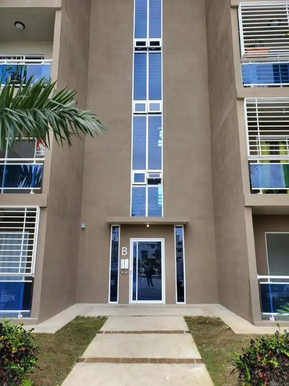 Cómodo apartamento en torre