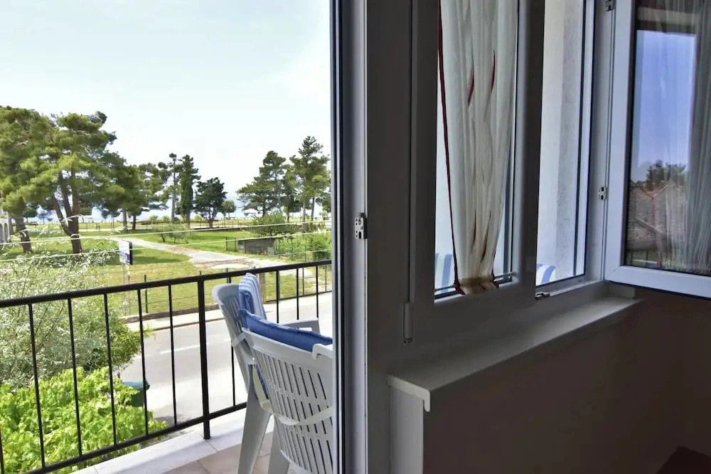 Sea View Apartment in Umag