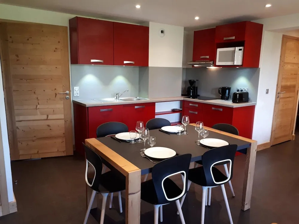 Residence LES Coches Studio in a Family Resort at the Bottom of the Slopes Bac220