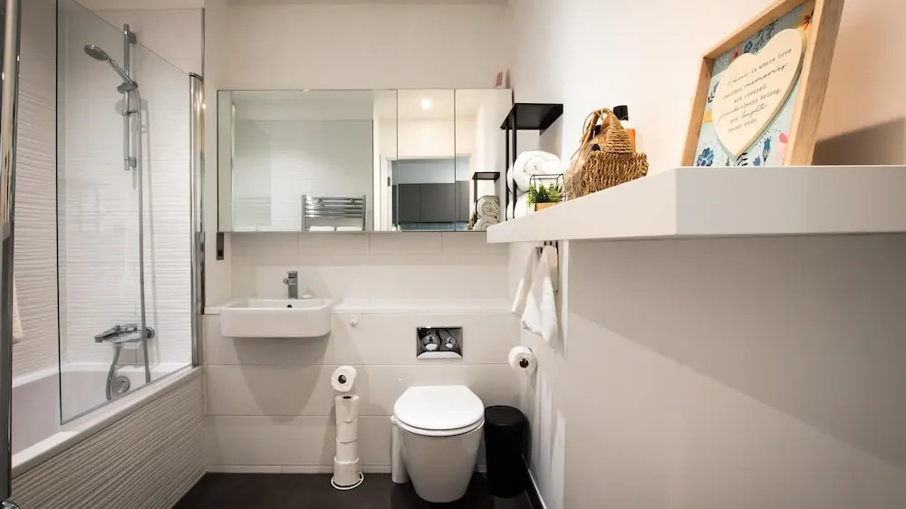 Cozy Luxury City Apartment in Central Bracknell