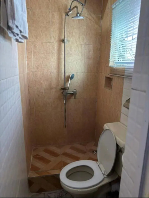 Cozy studio unit in lekki phase 1 - Kitchen, 24-7 light, wifi, Netflix