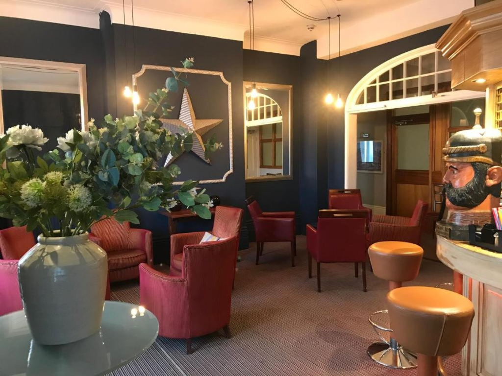 West Rocks Hotel