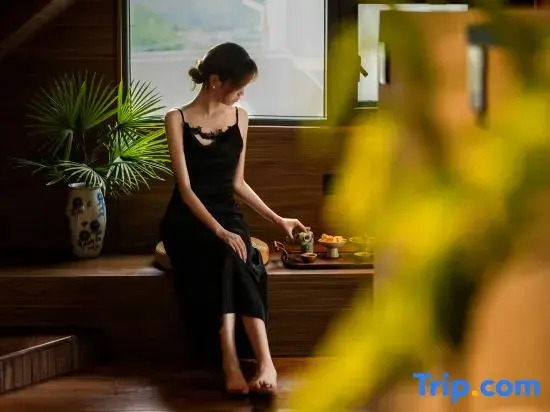 Tengchong Dongpo Song's Aesthetic Hot Spring Hotel (Heshun Ancient Town Branch)
