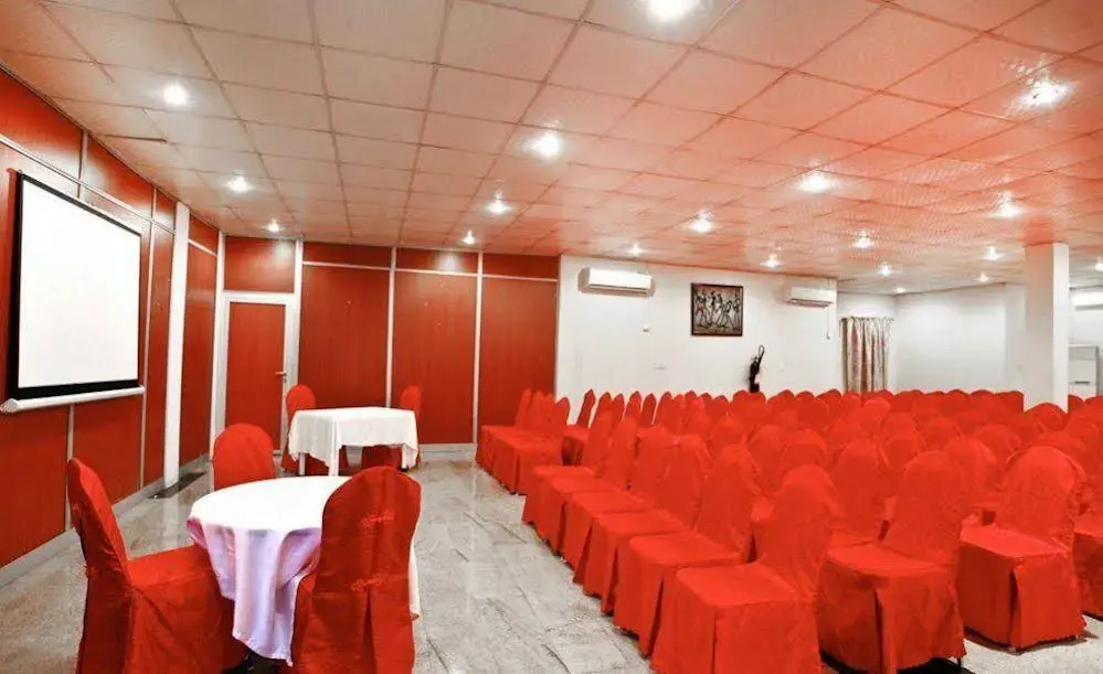 Lapour Hotels Ltd