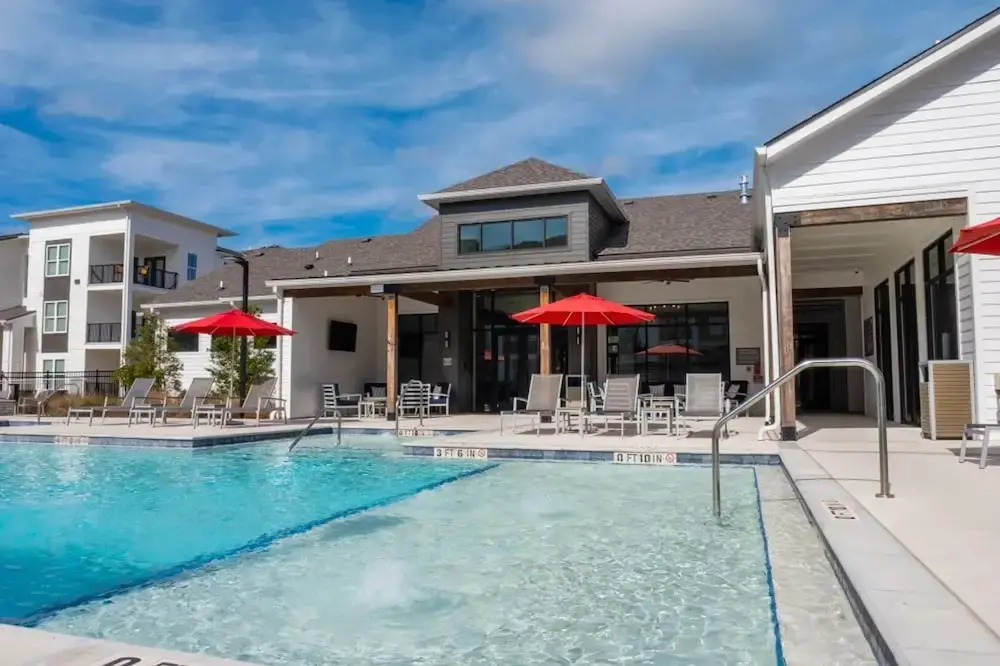 Landing Apartments Near North Okaloosa Medical Center
