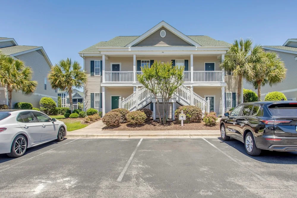 Pool & Hot Tub Access! Waterfront Sunset Beach Gem