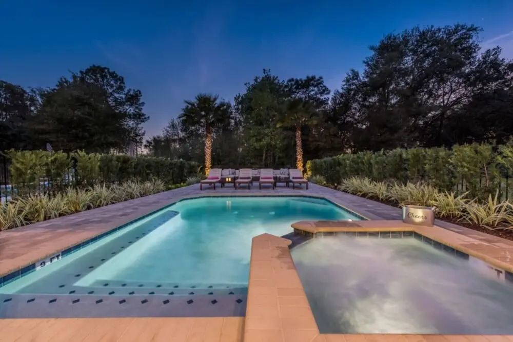 W216 - 5 Bedroom Luxury Villa Near Disney