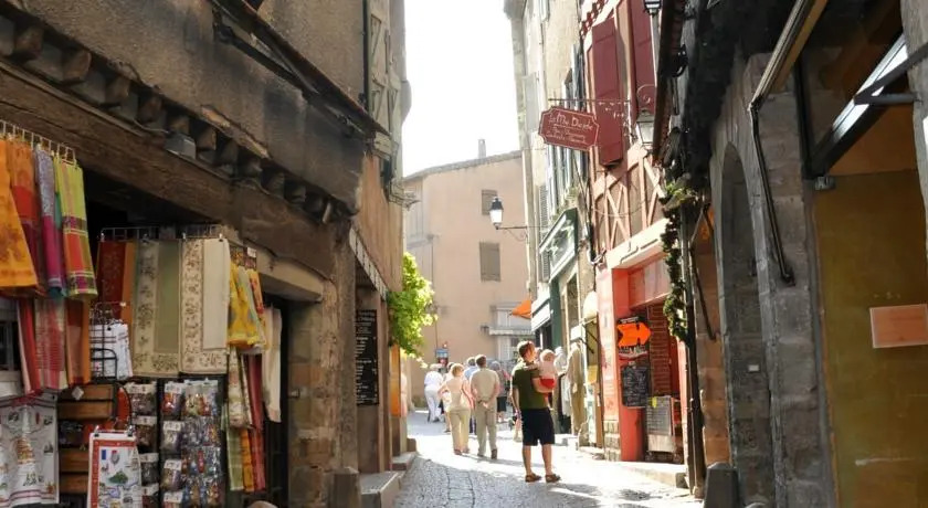 La Maison dAlix, à lintérieur de la Cité médiévale