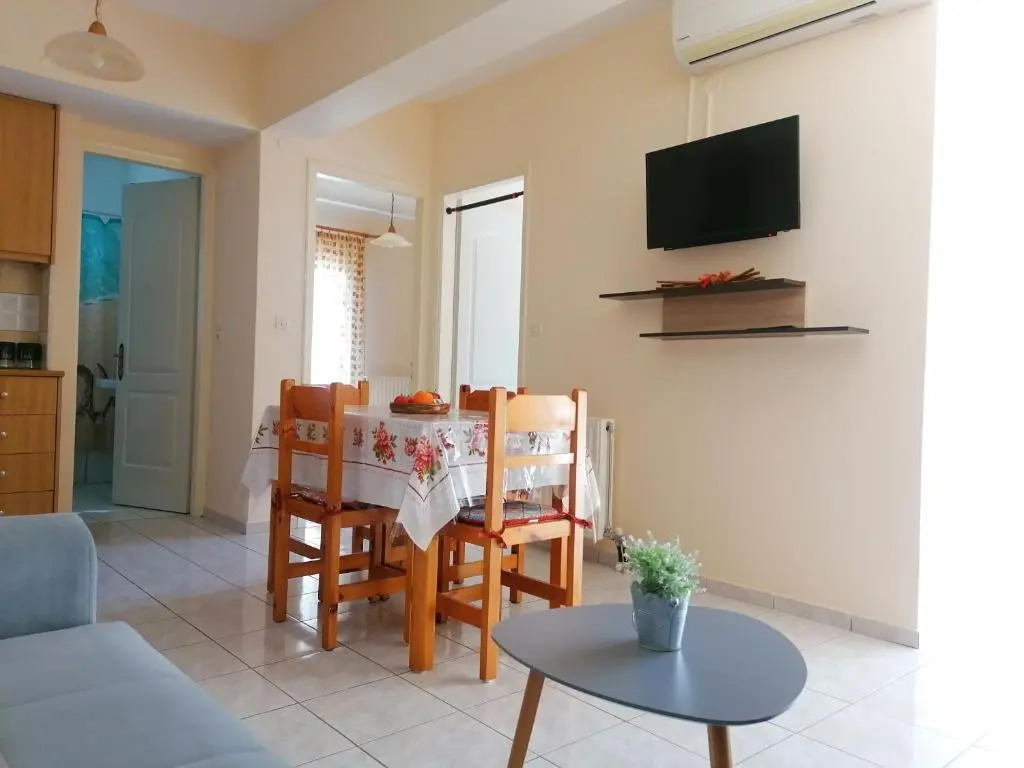 Dimitra's Comfort Family Apartment