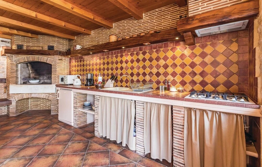 Beautiful Home in Marcana With Wifi and 2 Bedrooms