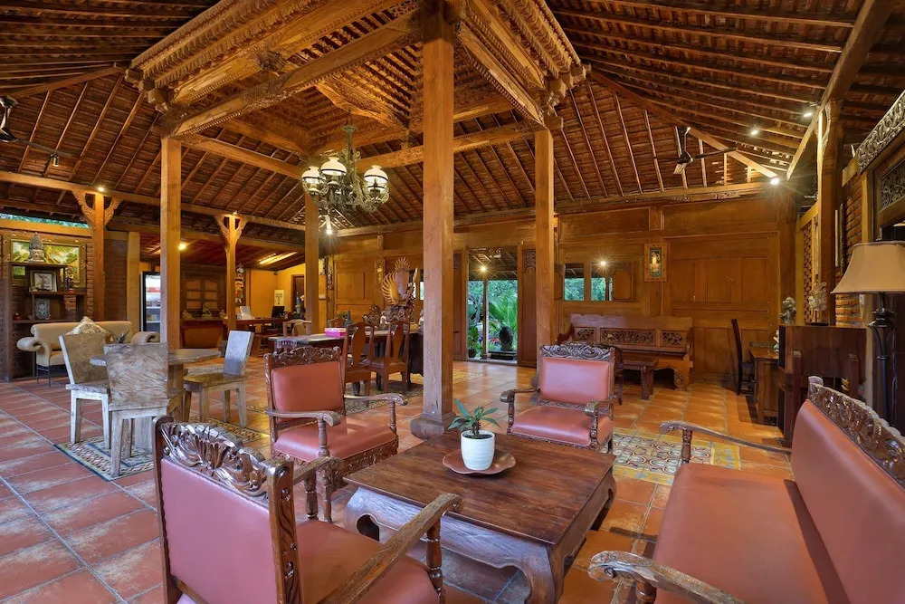 Mahe Garden Kuta Villas