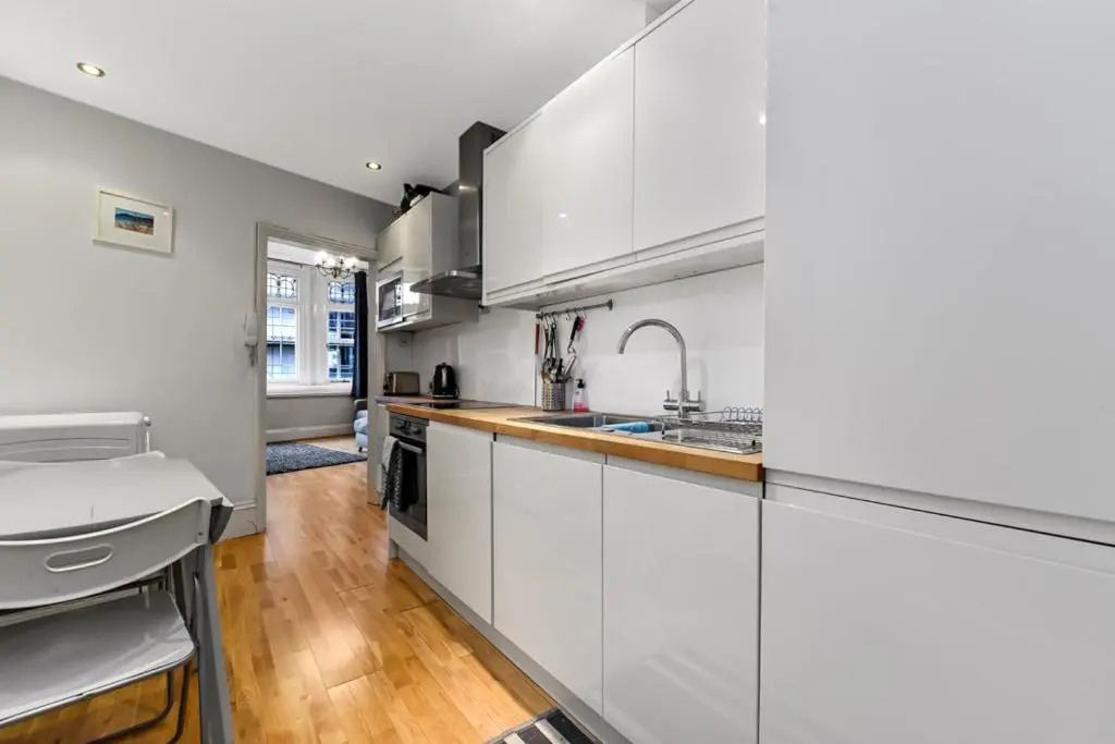 Main Street Corner Great 1bedroom Flat - Richmond