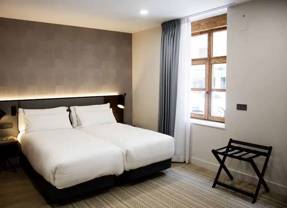 Prisma Suites