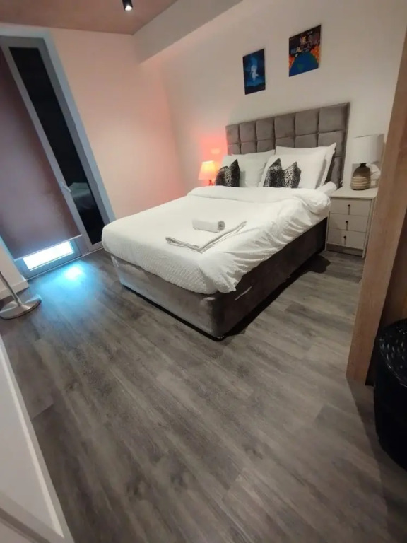 Charming 3-bed Apartment in London