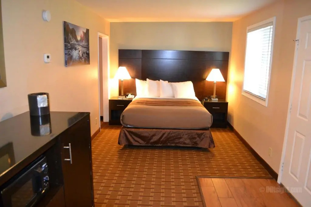 Buck Meadows Lodge