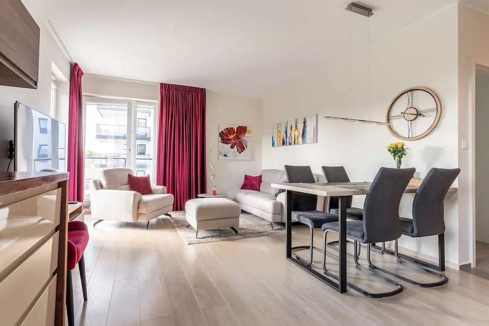 Betty by Q4Apartments
