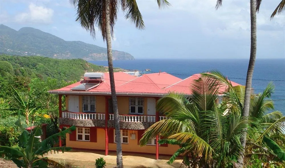 Dominica's Sea View Apartment