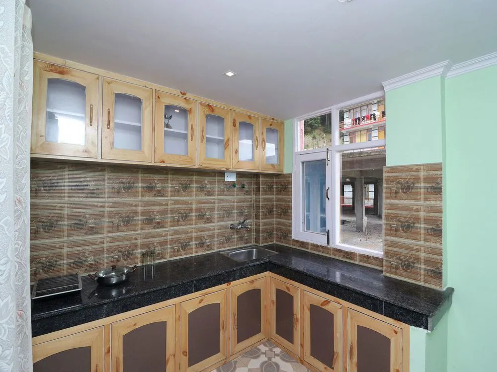 OYO 13743 Home Modern 2BHK Near Mall Road