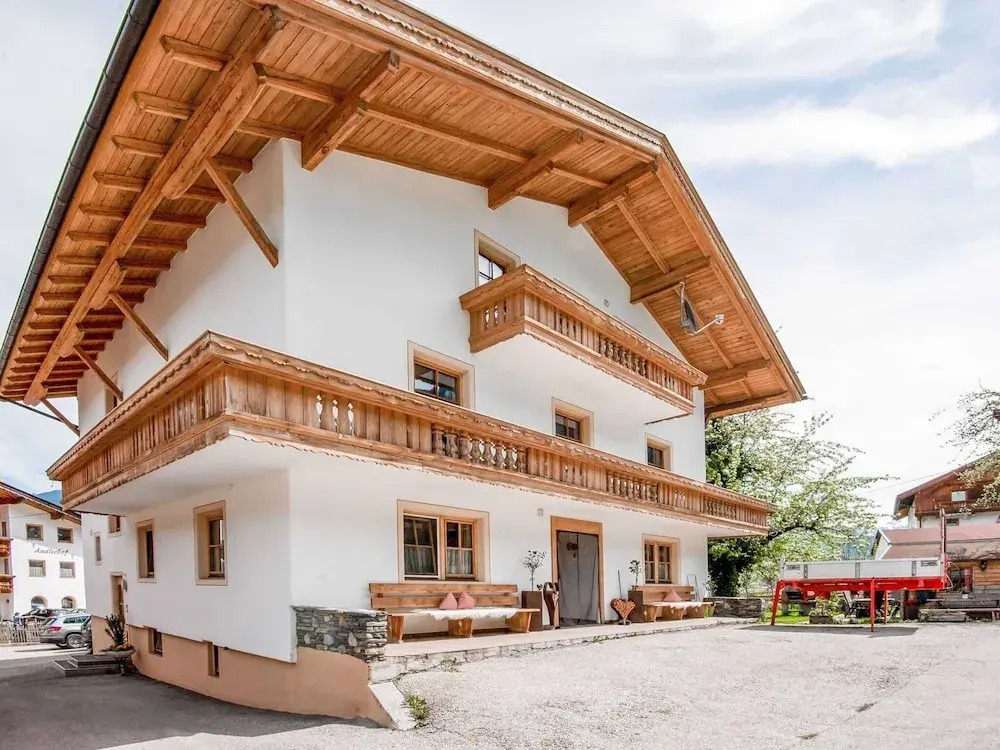 Apartment in Hainzenberg Near Ski Lift