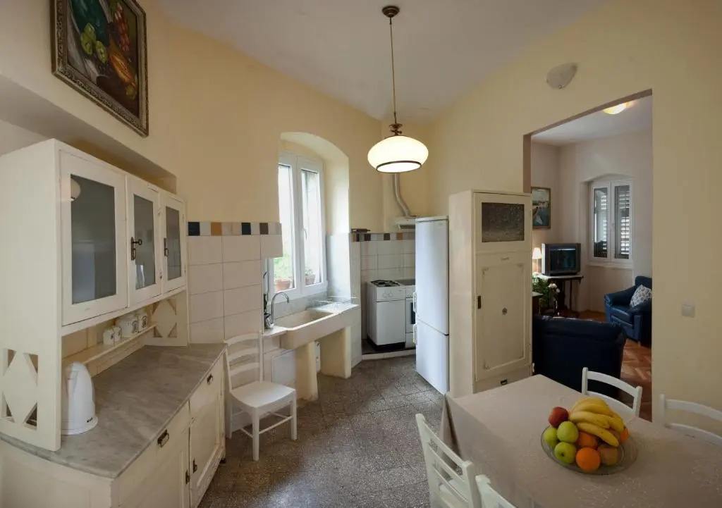 Gianina Apartment