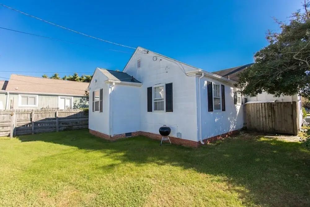 119 53rd Street Home 3 Bedrooms 2 Bathrooms Home