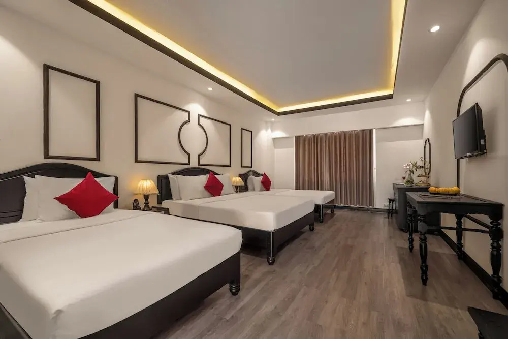 Fusion Point Hotel Huế