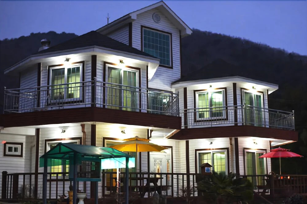 Geoje Nojasan Mountain Pension
