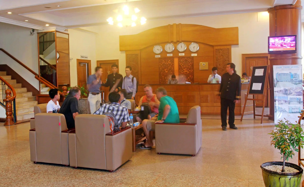 Asia Plaza Hotel