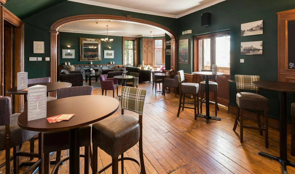 Boat Country Inn and Restaurant