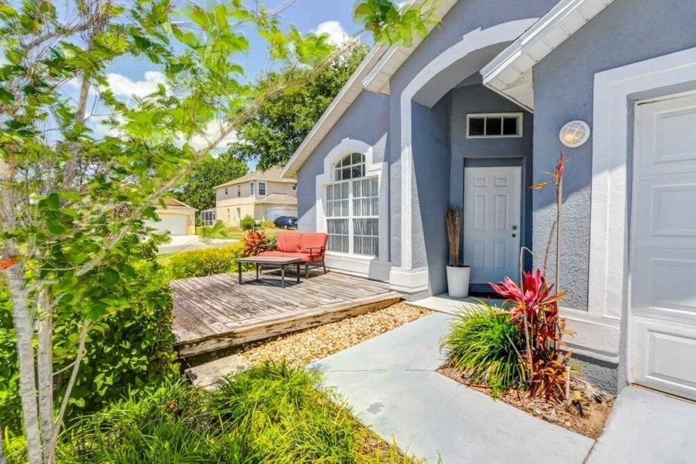 Southern Breeze Great Pool Space! 4 Bedroom Home by RedAwning