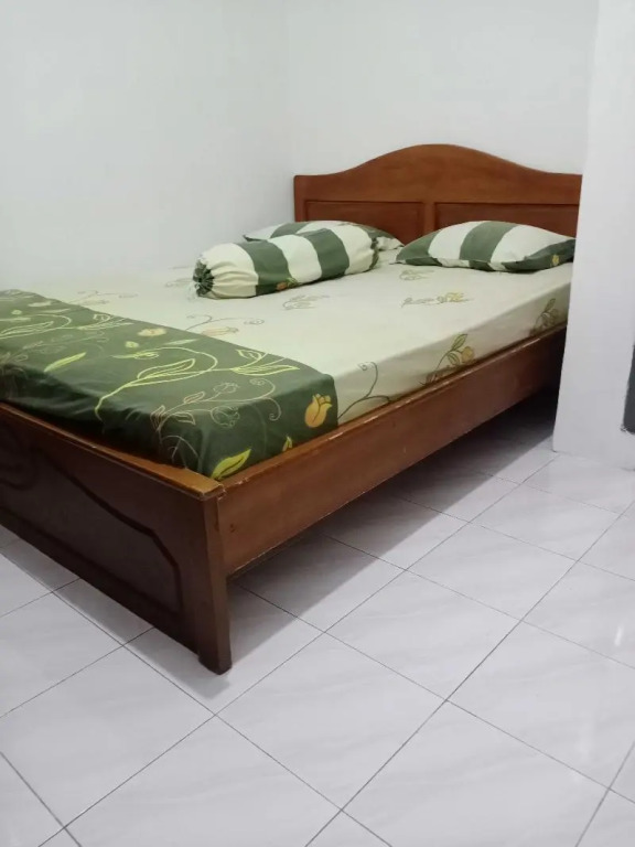 Express O 91597 Sharie Homestay Syariah