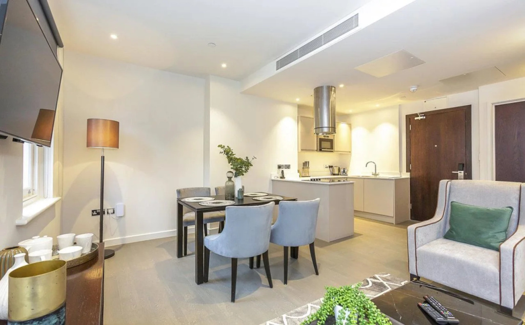 Kensington Court By Capital