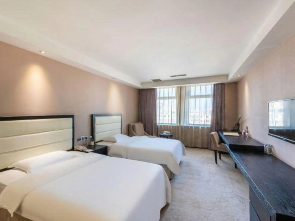HR-East Hotel