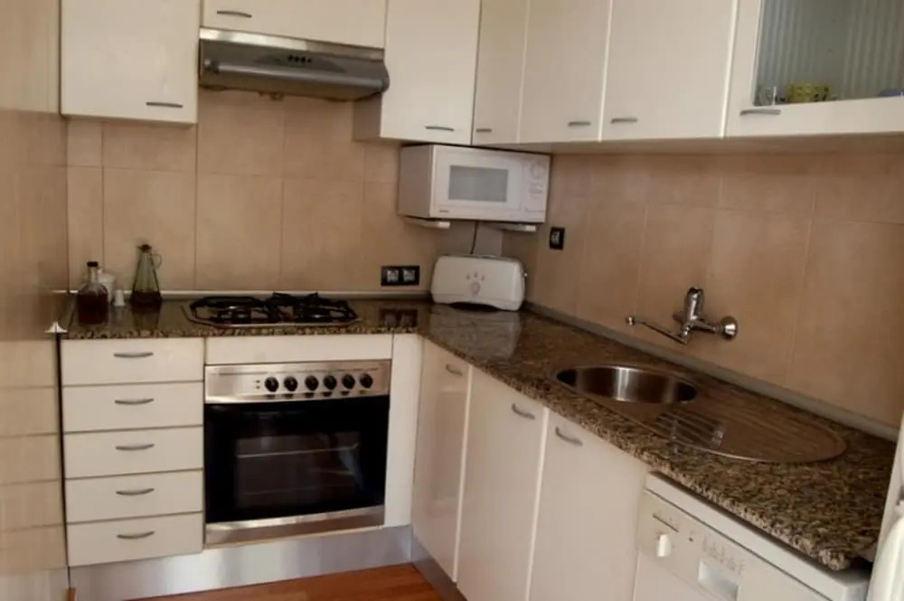 Appartement Avec Piscine A Politur