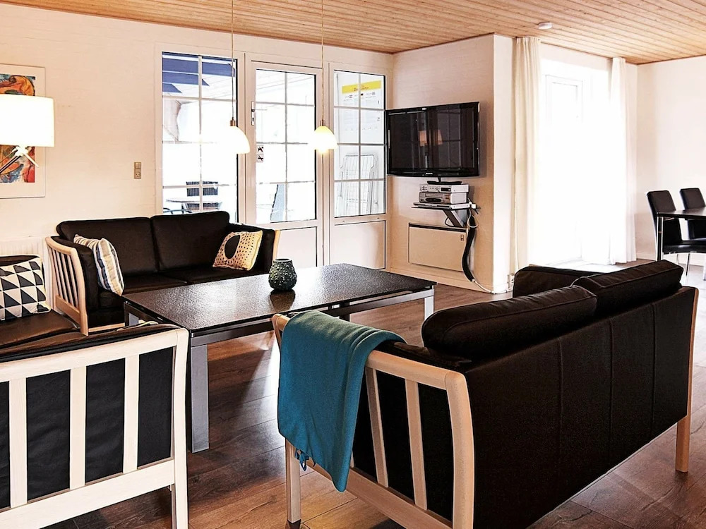 Gorgeous Home In Ulfborg With Sauna
