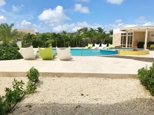 Isla Bonita Tropical 107