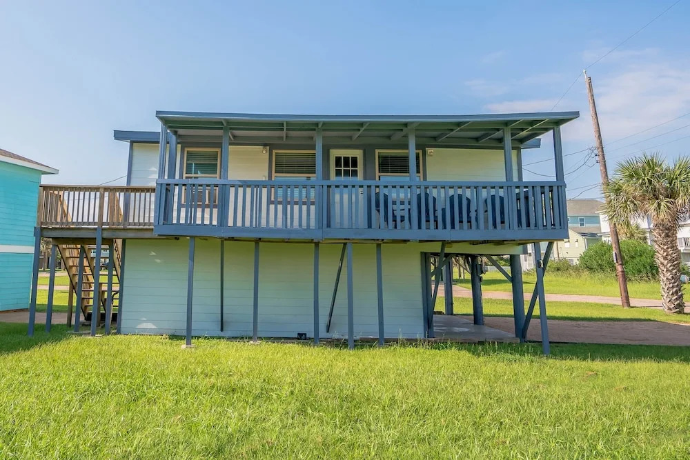 Cast A Waves 2 Bedroom Home