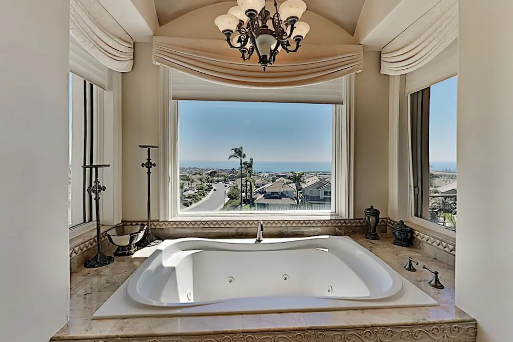Ocean-View Villa W/ Home Gym, Heated Pool & SPA Home