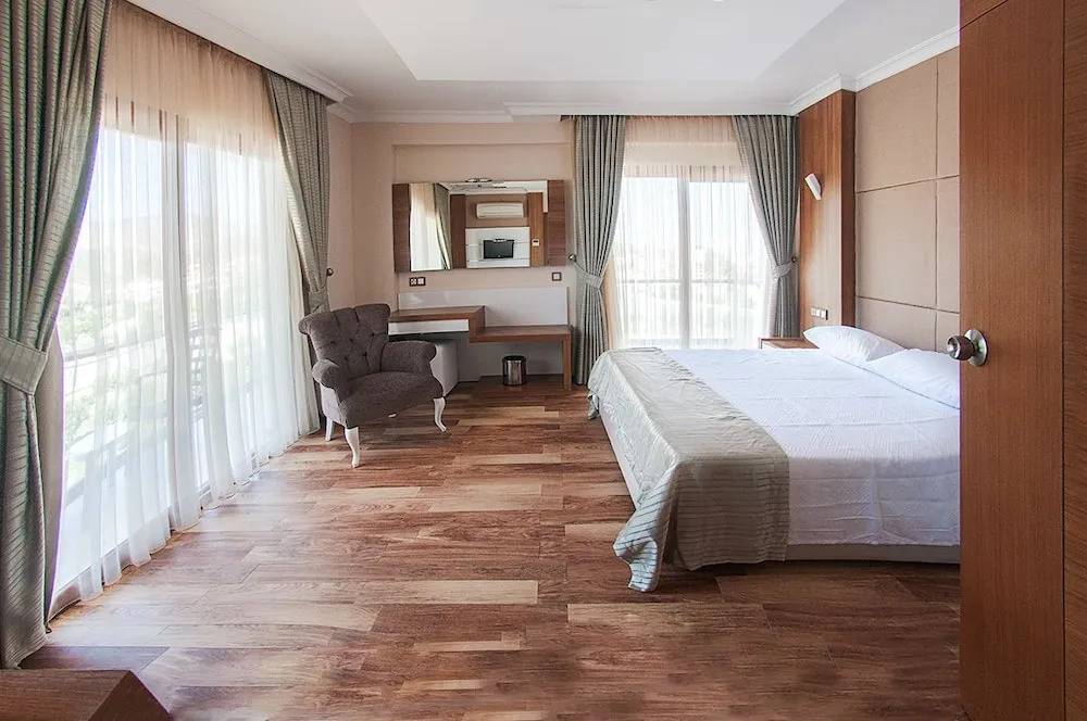 Alptekin Otel
