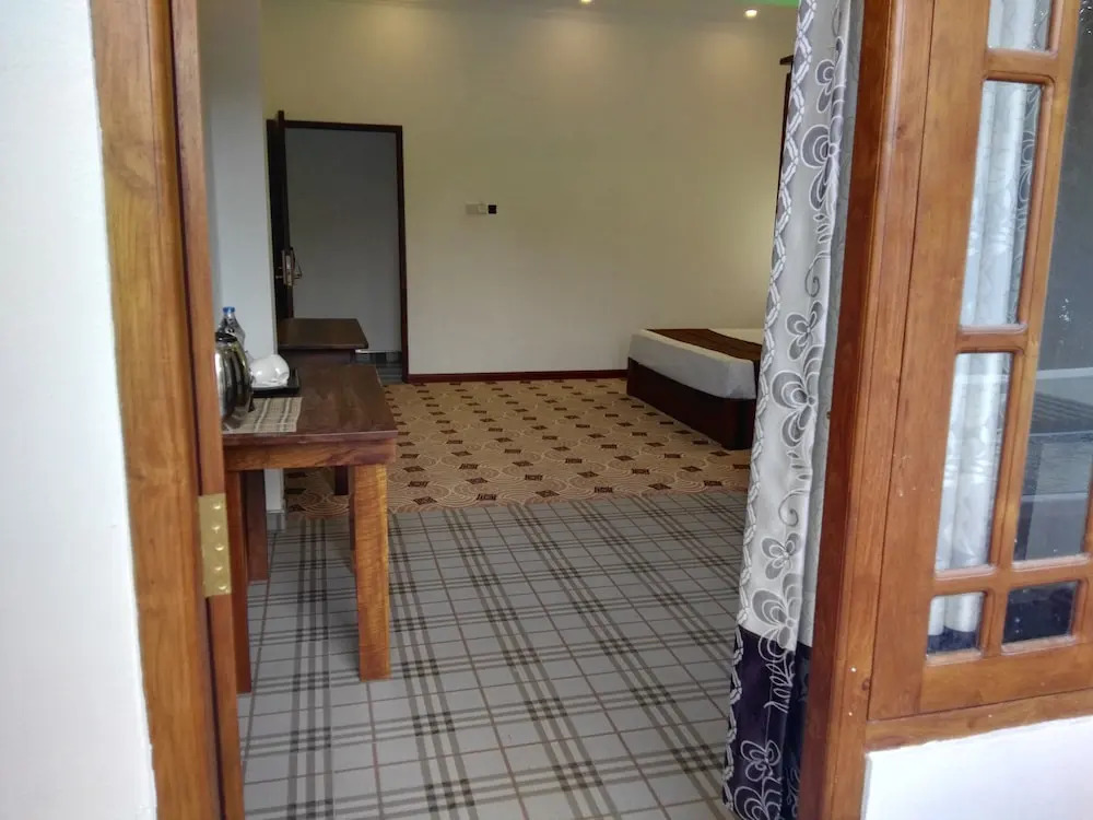 Hotel Akashayaam