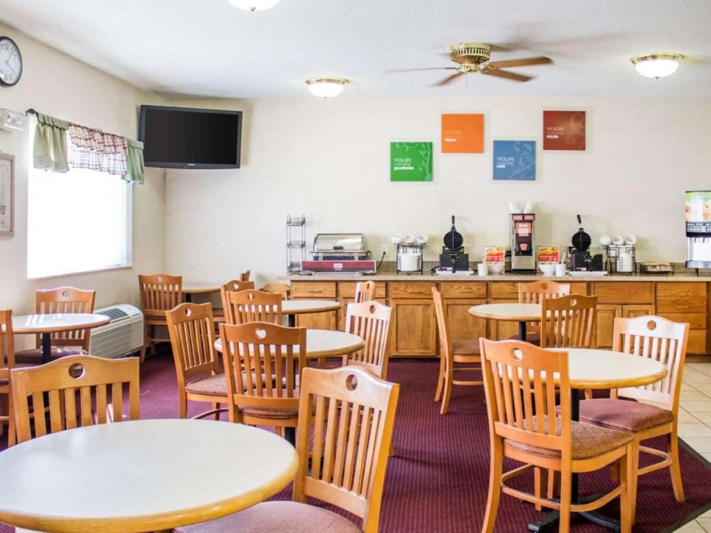 Quality Inn & Suites Green Bay - Ashwaubenon