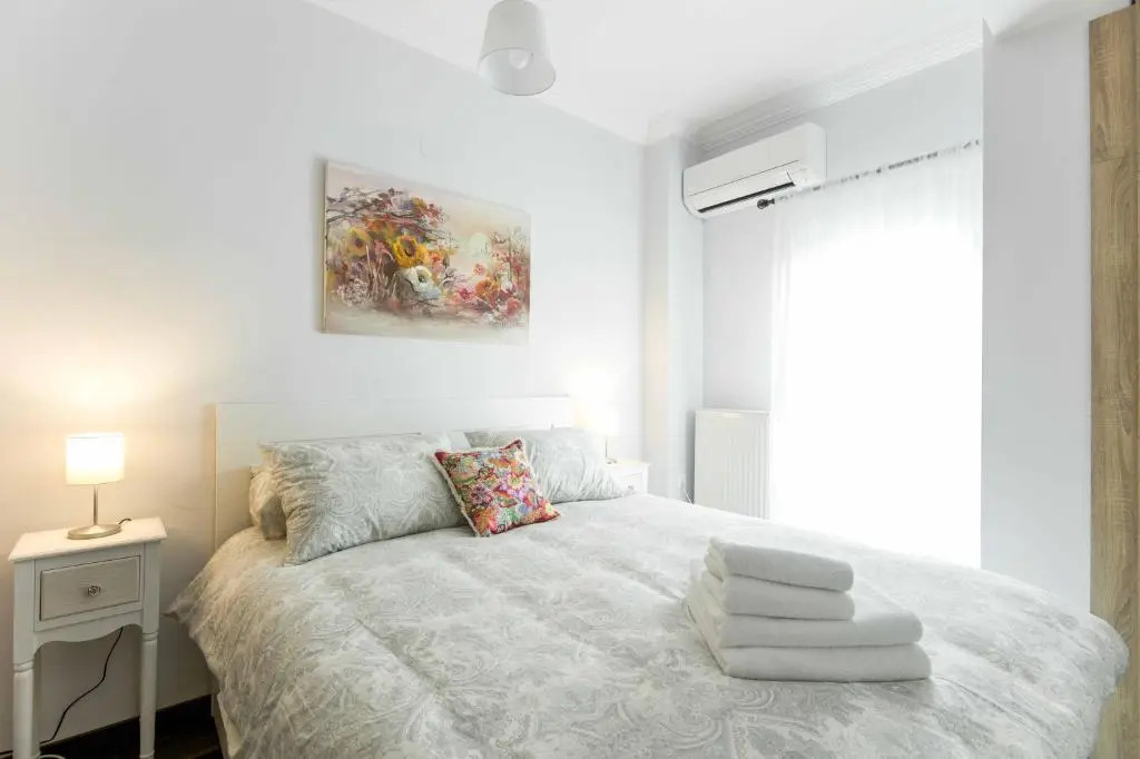 Cosy 2bdrm apartment close to the city center