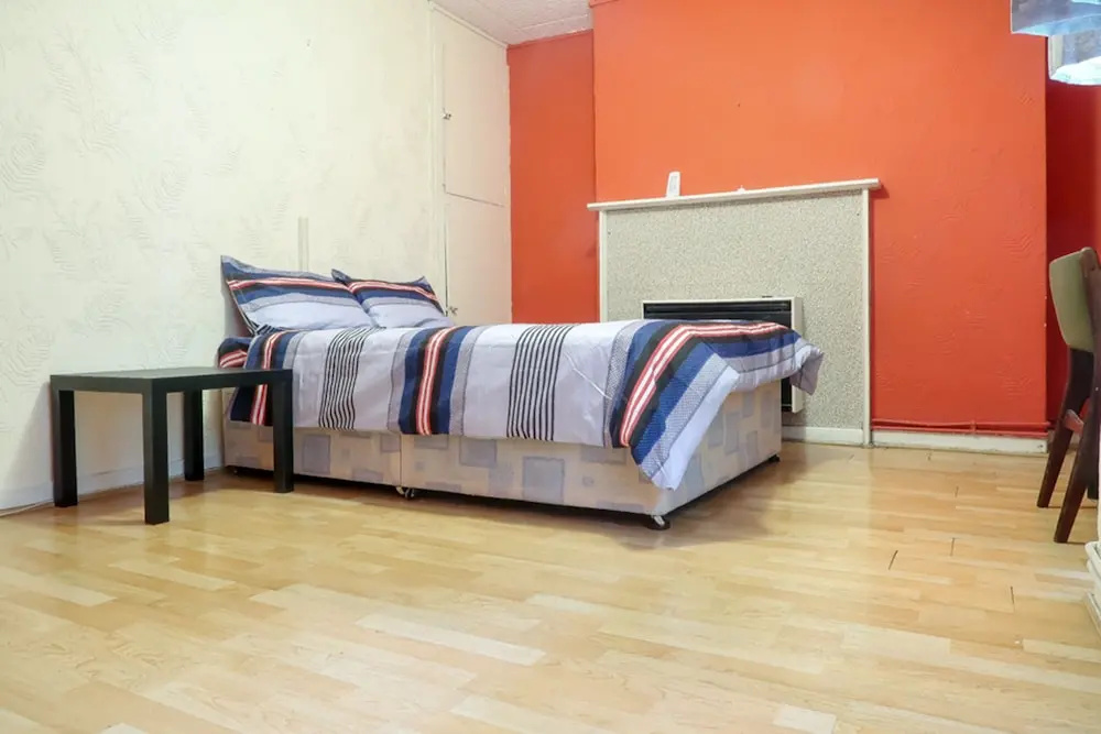 Maydwell House Deluxe Guest Room