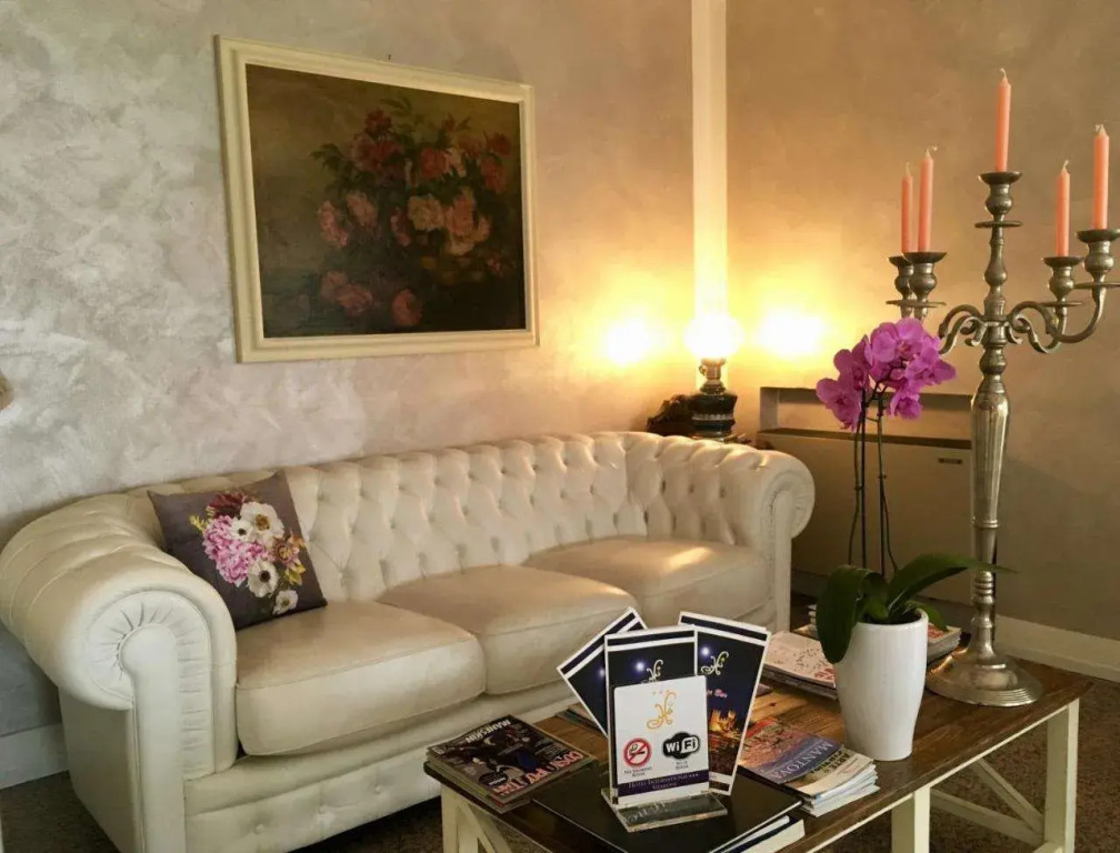 International Rooms & Apartments