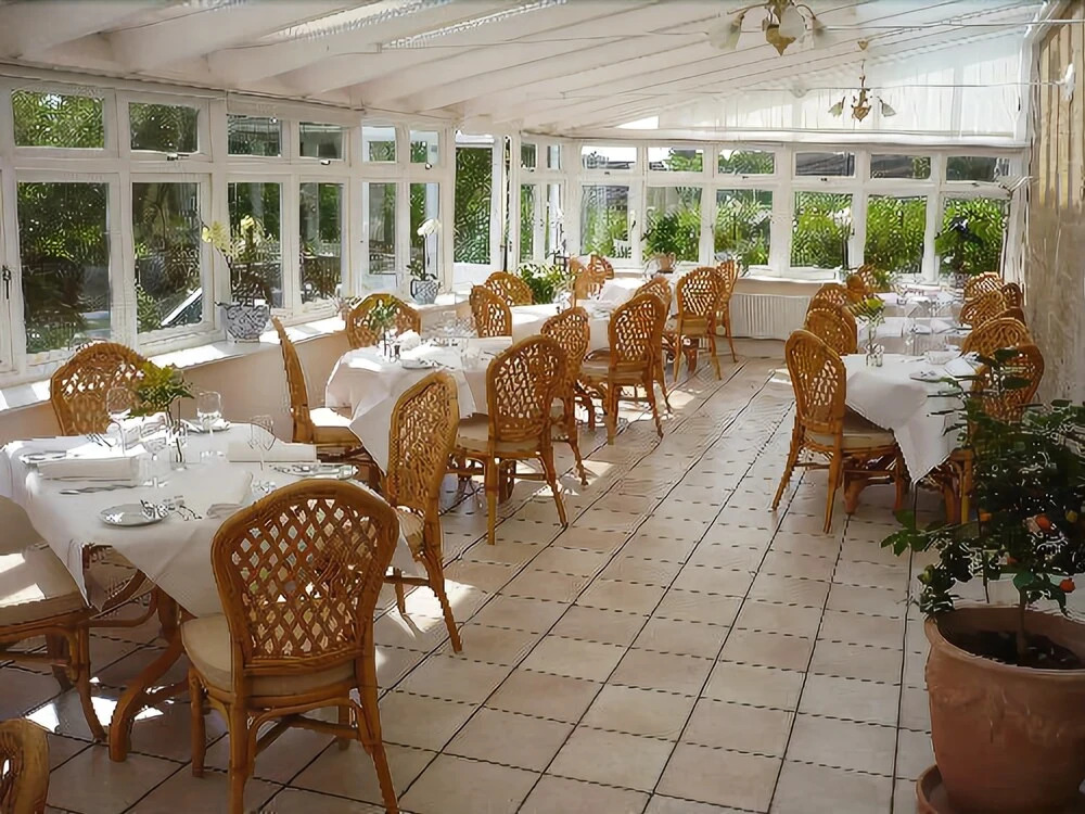 Ash House Hotel