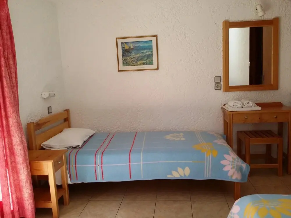 Stunning 2-bedrooms Private Cottage in Palaiochora