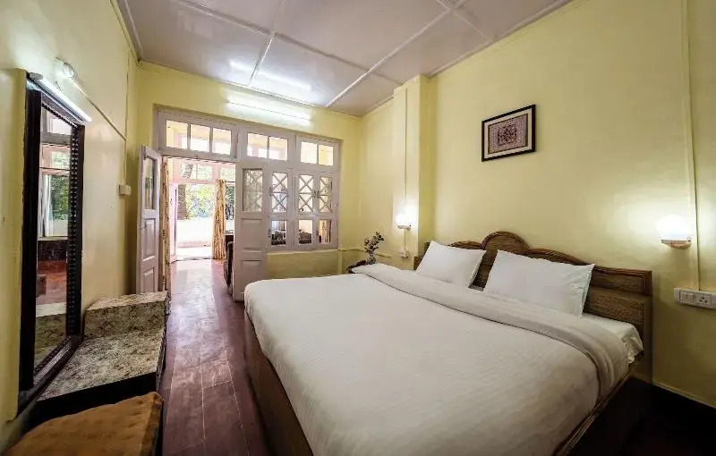 India Hotel - Hotel on Mall Road Nainital